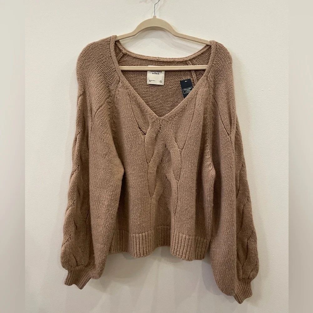 Abercrombie & Fitch V-Neck Sweater - Brown